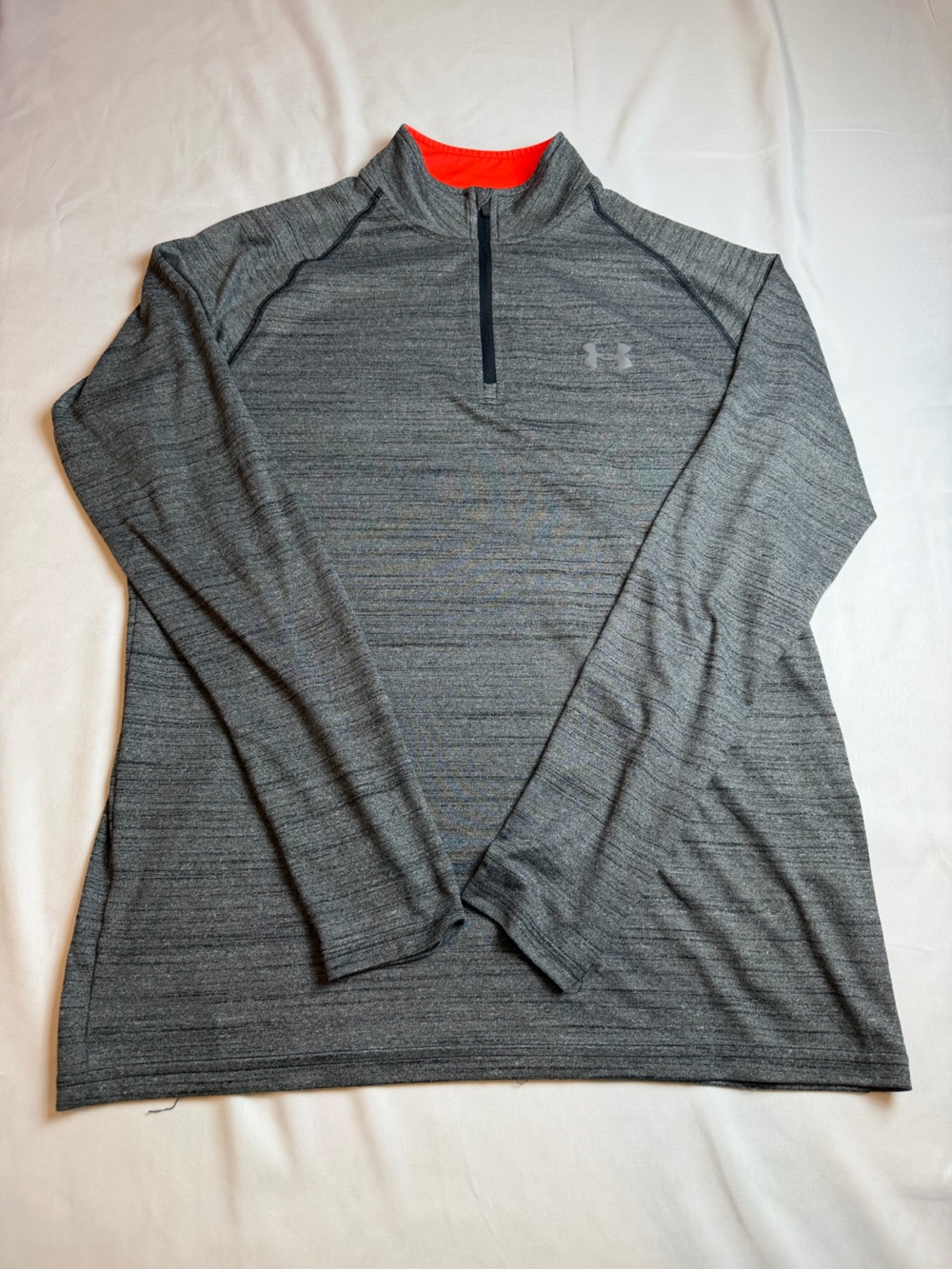Under Armour Heat Gear Men’s Medium Gray Heather 1/4 Zip Long Sleeve Pull Over
